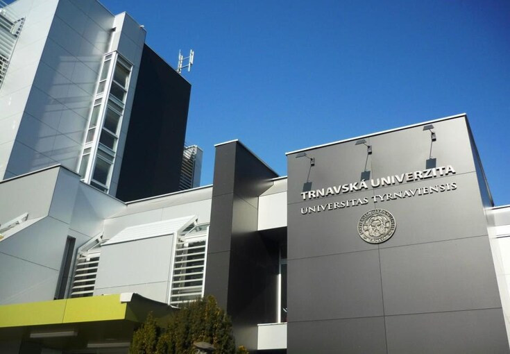 История Трнавский университет в Словакии 